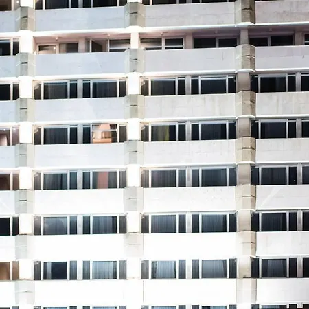 The Level At Melia 3* Севилья