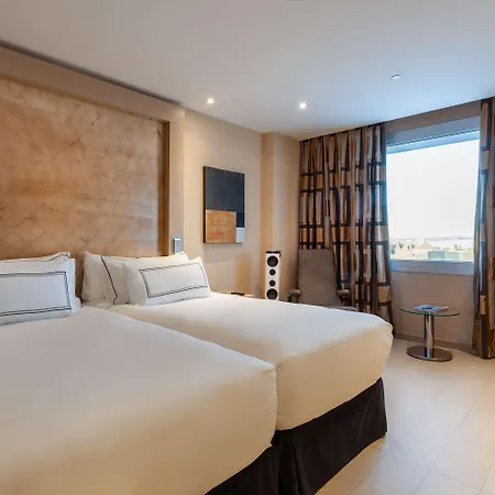 The Level At Melia Отель