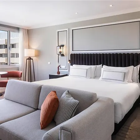 Отель The Level At Melia Севилья
