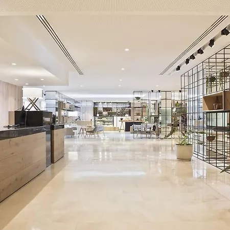 The Level At Melia Отель