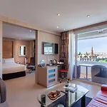 Hotel The Level At Melia