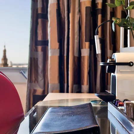 The Level At Melia 4* Sevilla