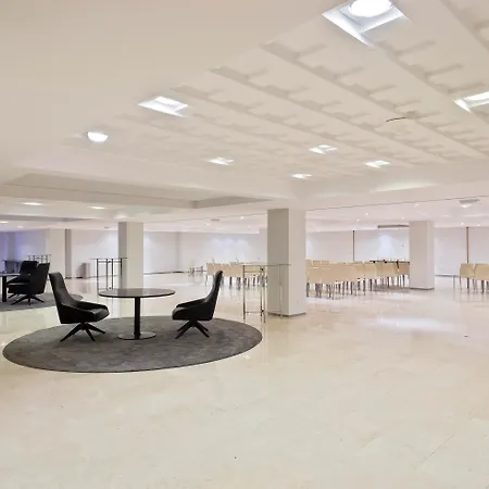 The Level At Melia 4* Sevilla
