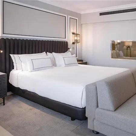 The Level At Melia 4* Sevilla