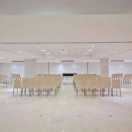 The Level At Melia 4* Sevilla