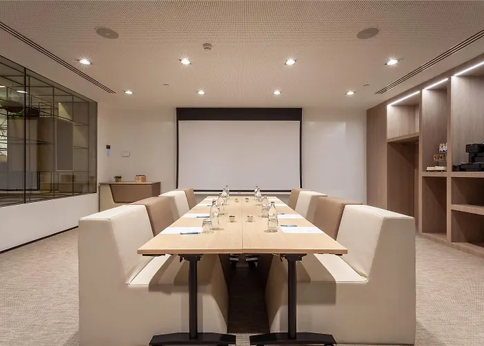 The Level At Melia 4* 세비야